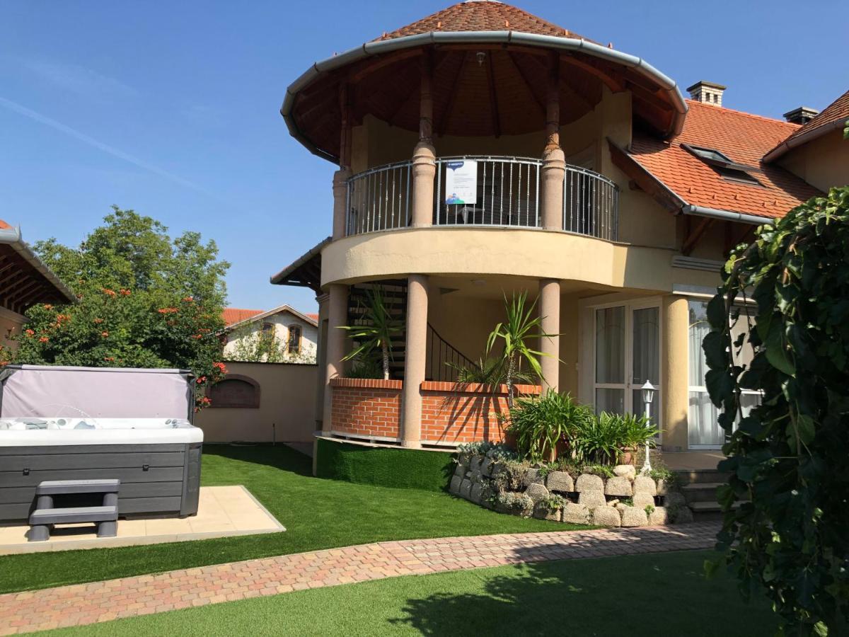 Szabo Vendeghaz Zamardi Villa Ngoại thất bức ảnh